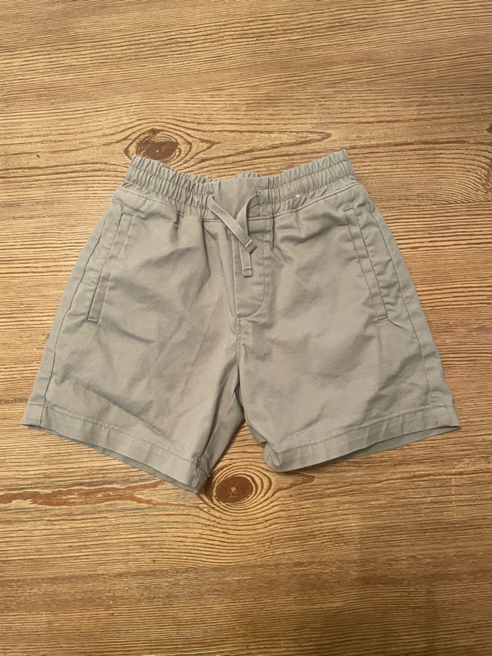 abercrombie kids tan Elastic Waist Shorts size 5/6